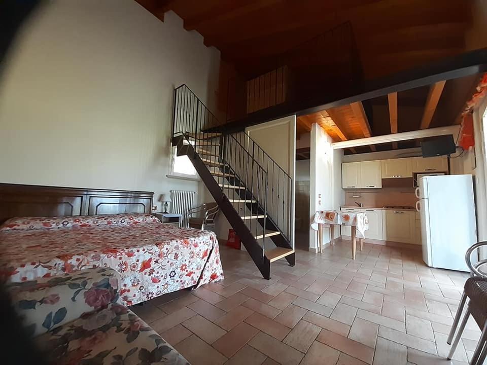 Agriturismo Lizzarola Peschiera del Garda Esterno foto