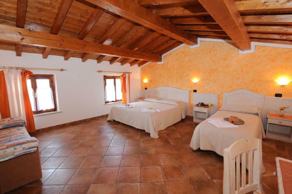Agriturismo Lizzarola Peschiera del Garda Esterno foto